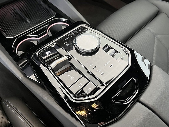 BMW 530e 10 of 18