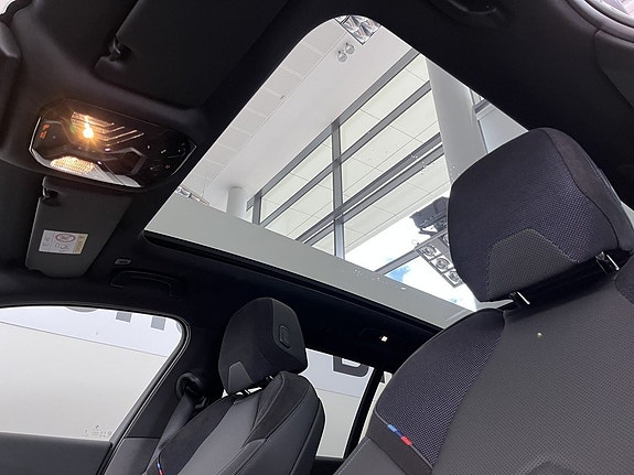 BMW 530e 9 of 18