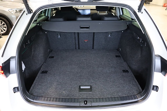 Skoda Octavia Scout 10 of 28