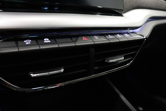 Skoda Octavia Scout 18 of 28