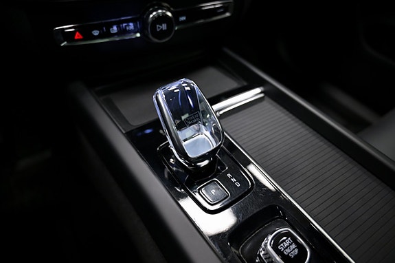 Volvo XC60 22 of 29