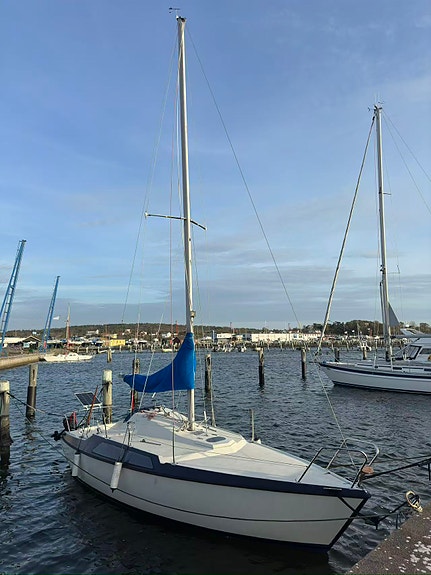 Maxi 77 — View photo 1