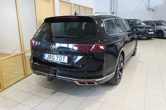 Volkswagen Passat 4 of 5