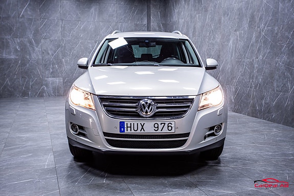 Volkswagen Tiguan 2 of 25