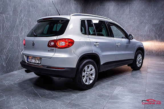 Volkswagen Tiguan 7 of 25