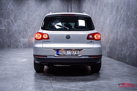 Volkswagen Tiguan 6 of 25