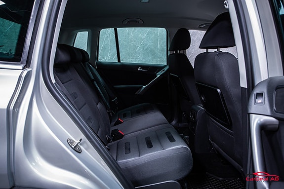 Volkswagen Tiguan 17 of 25