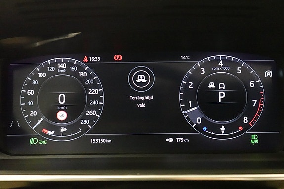 Land Rover Range Rover Sport 16 of 30