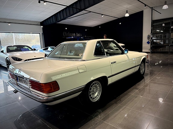 Mercedes-Benz SL350 13 of 26