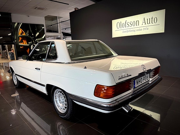 Mercedes-Benz SL350 14 of 26