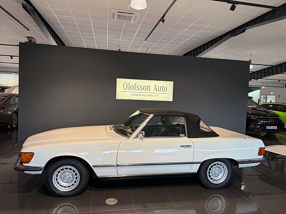 Mercedes-Benz SL350 24 of 26