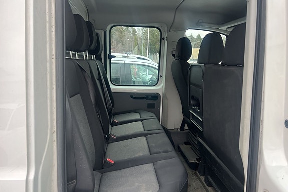 Volkswagen Crafter 5 of 5