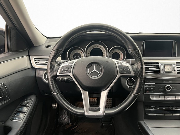 Mercedes-Benz E220 10 of 29