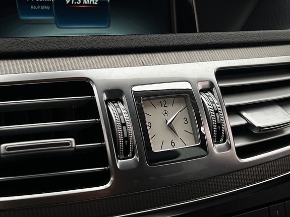 Mercedes-Benz E220 16 of 29