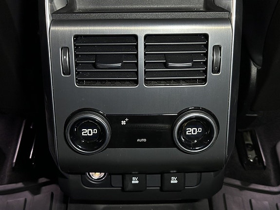Land Rover Range Rover Sport 27 of 27