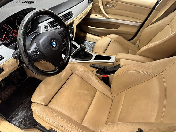 BMW 320 13 of 19