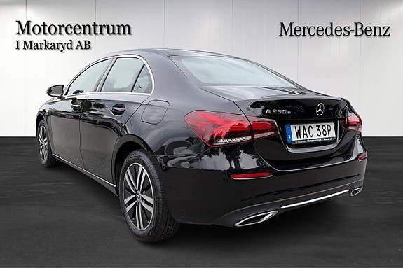 Mercedes-Benz A250 e 3 of 12