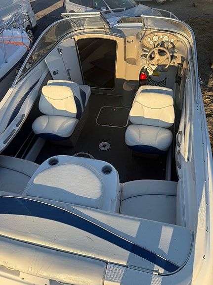 Bayliner 212 -04 5 of 5
