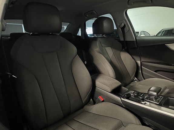 Audi A4 23 of 27