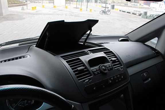 Mercedes-Benz Vito 122 14 of 30