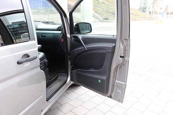 Mercedes-Benz Vito 122 23 of 30
