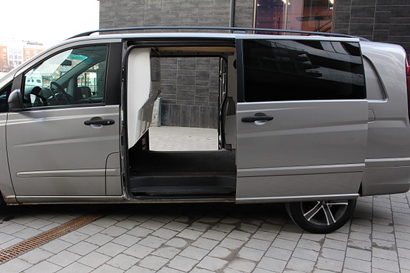 Mercedes-Benz Vito 122 26 of 30