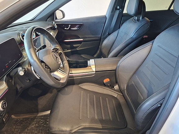 Mercedes-Benz C300 5 of 5