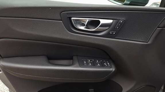 Volvo XC60 23 of 26