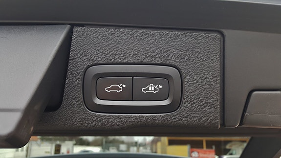 Volvo XC60 22 of 26