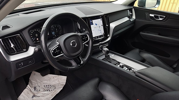 Volvo XC60 5 of 5