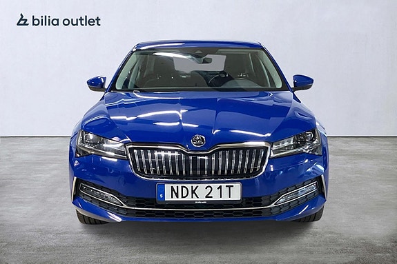 Skoda Superb 3 of 5