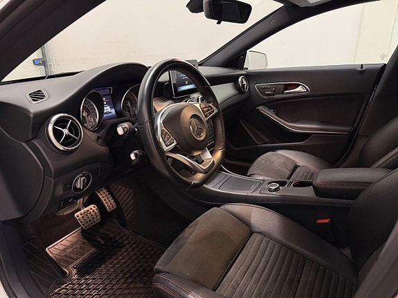 Mercedes-Benz CLA220 d 6 of 16
