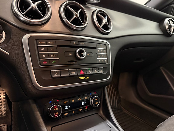 Mercedes-Benz CLA220 d 13 of 16