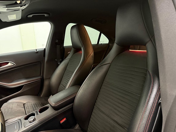 Mercedes-Benz CLA220 d 9 of 16