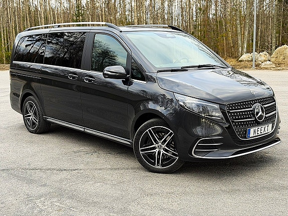 Mercedes-Benz V300 7 of 30