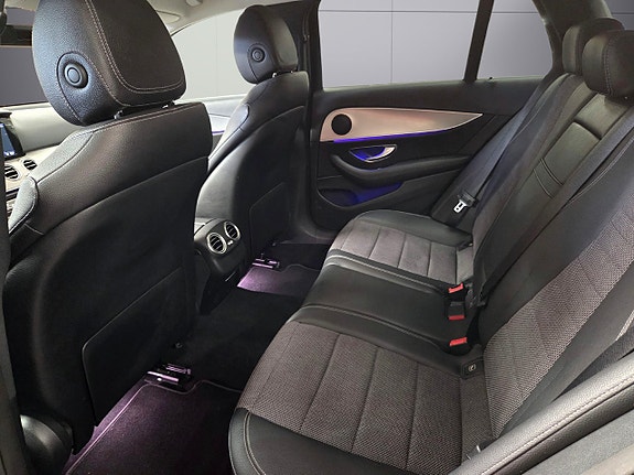 Mercedes-Benz E220 16 of 24