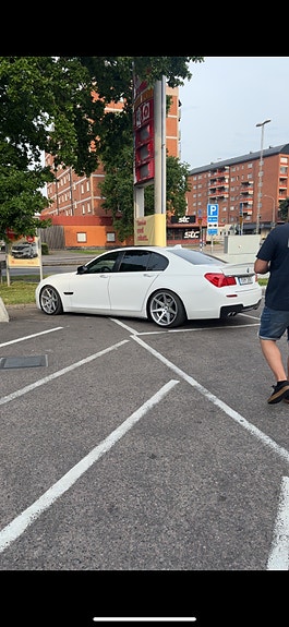 BMW 730d 5 of 5