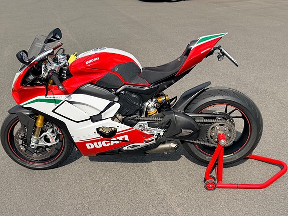 Ducati Panigale V4 S Speciale – Limited Edition 124/1500 5 of 5