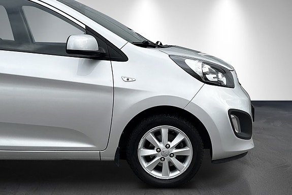 Kia Picanto 4 of 5