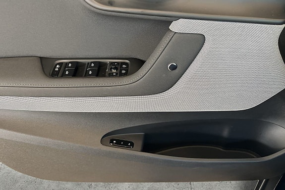 Polestar 2 25 of 30