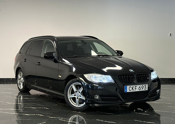 BMW 325i 3 of 5