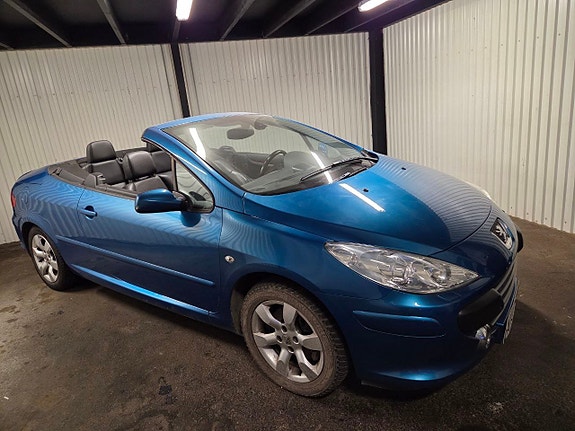 Peugeot 307 CC 6 of 10