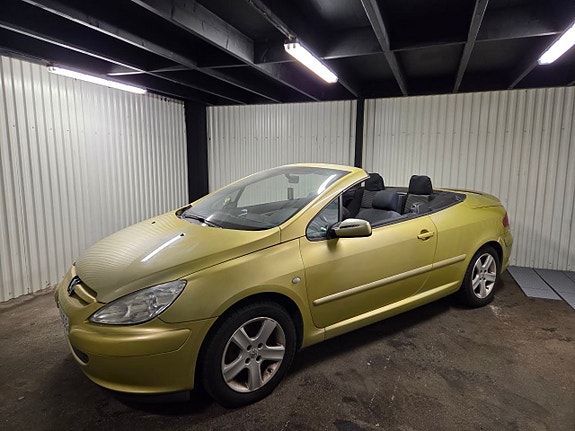 Peugeot 307 CC 3 of 5