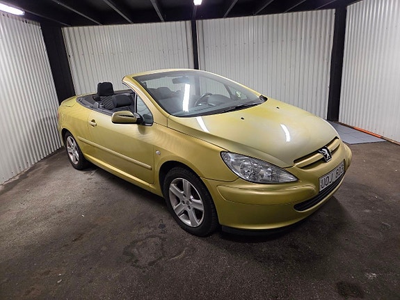 Peugeot 307 CC 2 of 5
