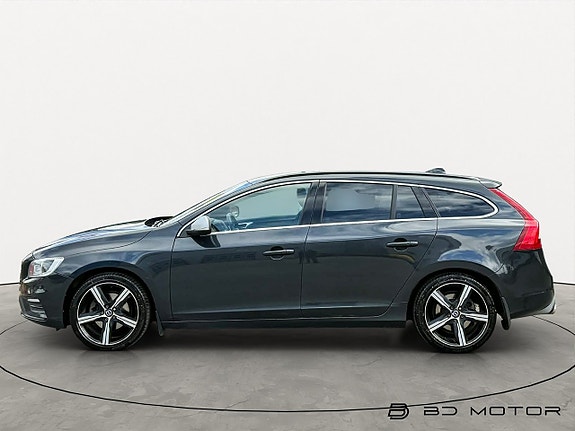 Volvo V60 2 of 5