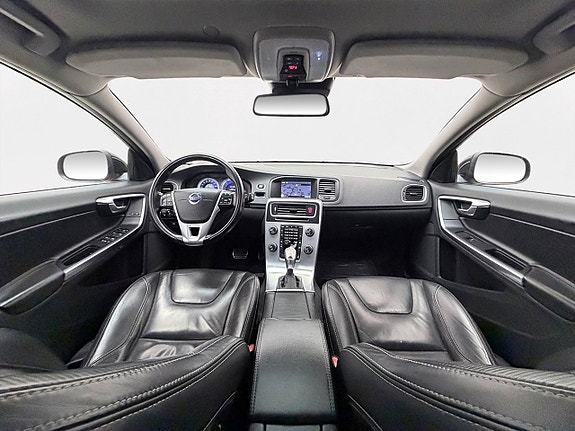 Volvo V60 16 of 27