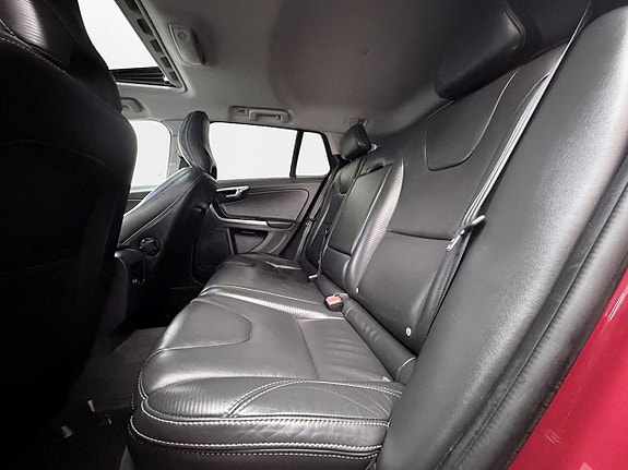 Volvo V60 13 of 27