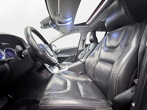 Volvo V60 10 of 27