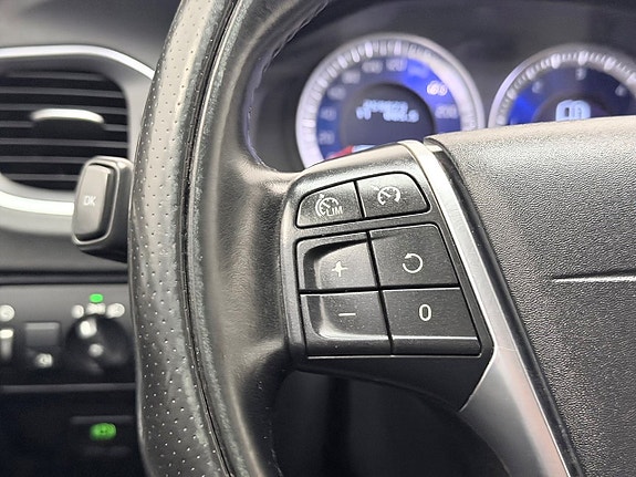 Volvo V60 19 of 27