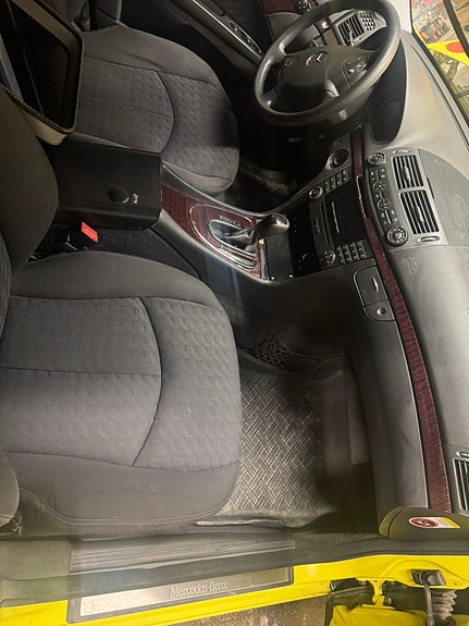 Mercedes-Benz E 280 8 of 13